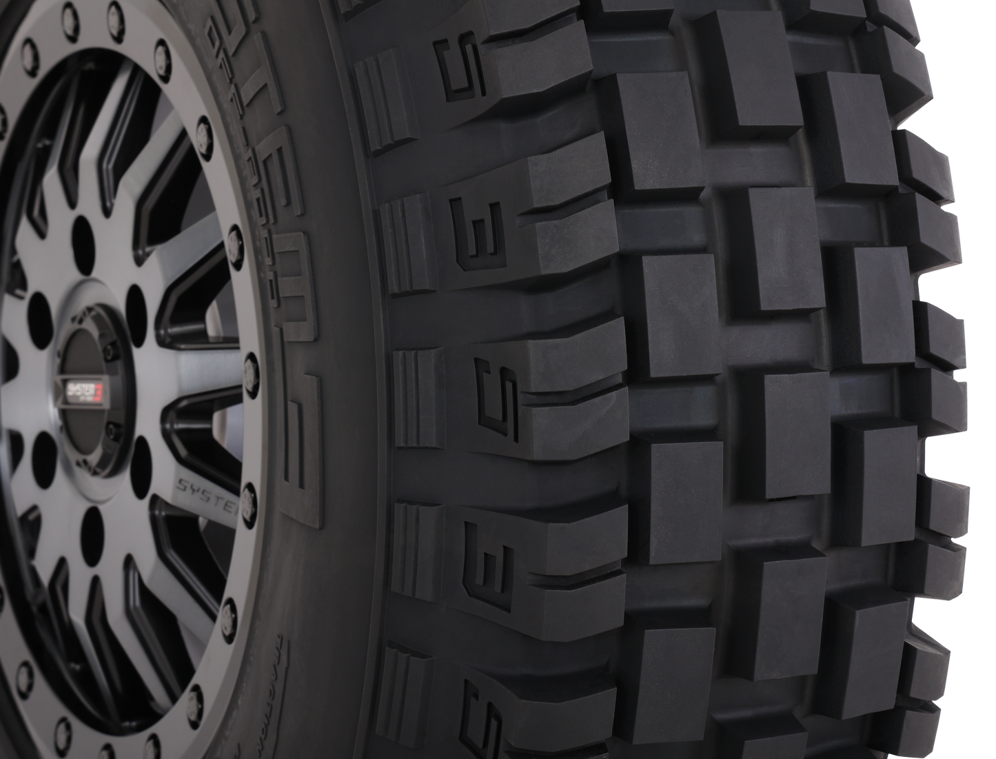System 3 RX600 Tire